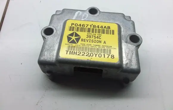 Chrysler PT Cruiser Airbag deployment crash/impact sensor P04671844AB TMH2220Y0178
