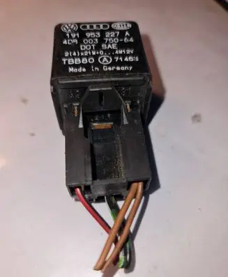 Volkswagen PASSAT B3 Other relay 191953227A 714537 4DB00375064