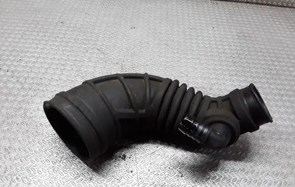 Opel Zafira A Air intake duct part