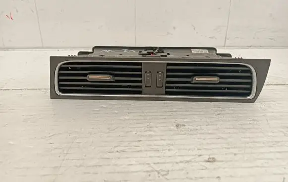 Audi A5 8T 8F Dash center air vent grill 8T2820951C