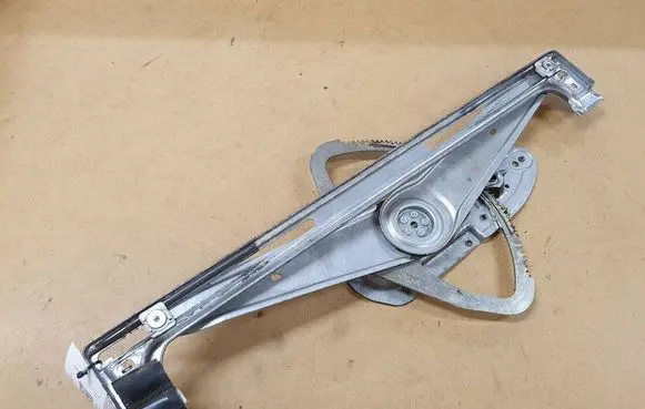 Ford Focus Front window lifting mechanism without motor 3M51R23201 E521F