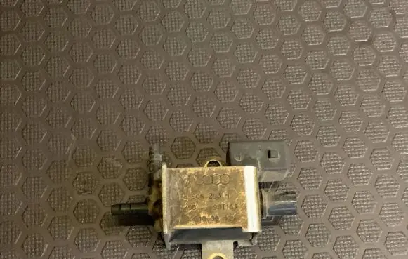 Audi A8 S8 D2 4D Turbo solenoid valve 026906283H 2161000 98T161