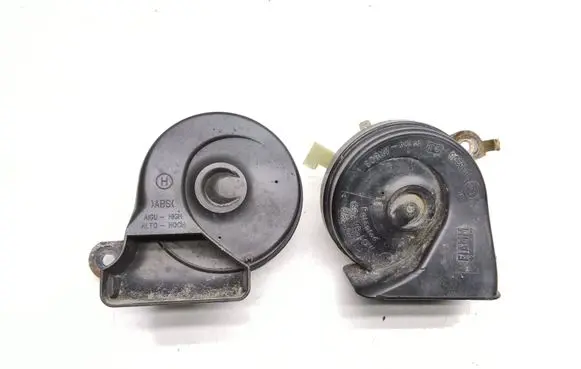 Mercedes-Benz E W211 Horn signal A0045429220 A0045429120