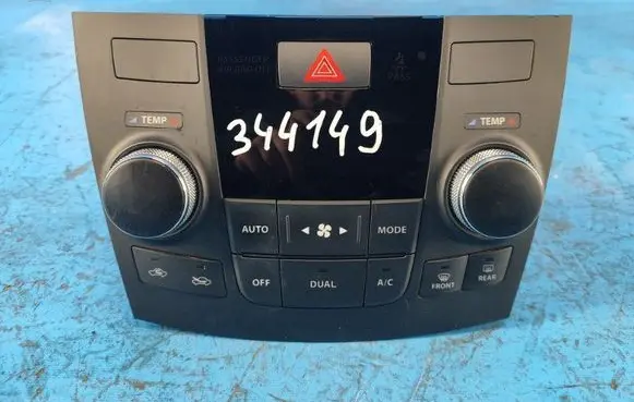 Suzuki Kizashi Air conditioning/heating control unit 3951057L80