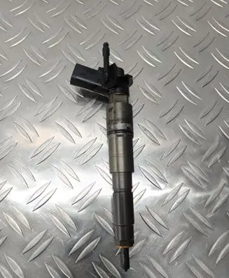 BMW 7 E65 E66 Fuel injector 779272104