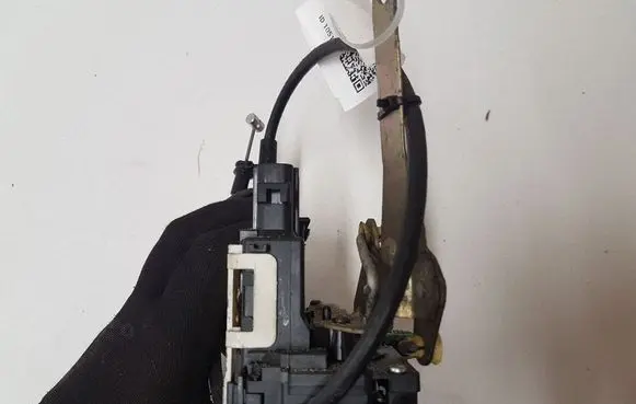 Jaguar S-Type Rear door lock 5W4A5426413DA 0150504