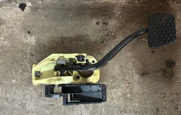 BMW 7 F01 F02 F03 F04 Clutch pedal 
