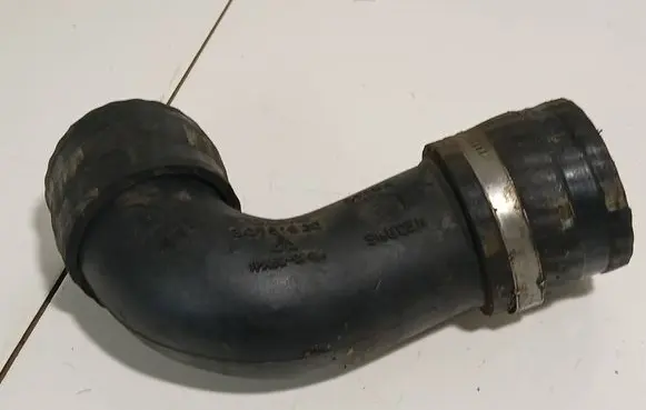 Volvo V70 Intercooler hose/pipe 30751920