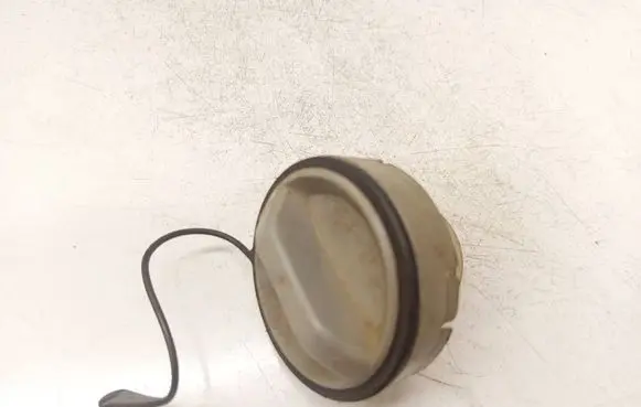 Toyota Corolla Verso AR10 Fuel tank filler cap 