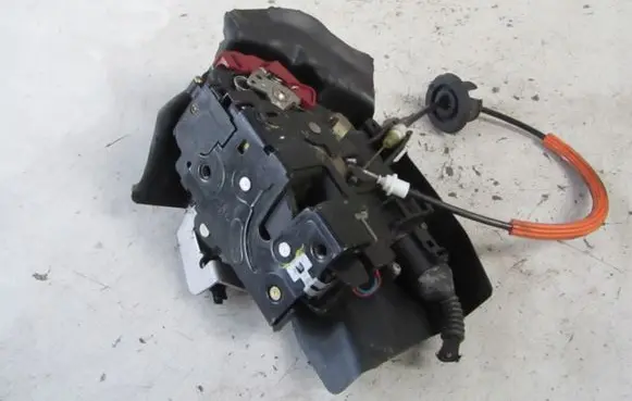 Audi A4 S4 B6 8E 8H Rear door lock