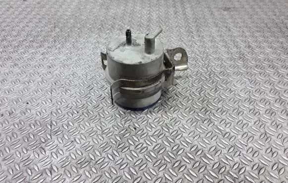 Vacuum air tank