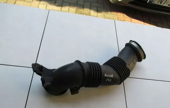 Ford Kuga I Intake resonator AV6112B624BA