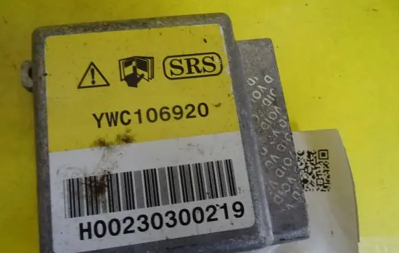Land Rover Range Rover P38A Airbag control unit/module YWC106920