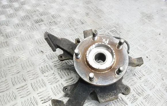 Chrysler Voyager Front wheel hub spindle knuckle 