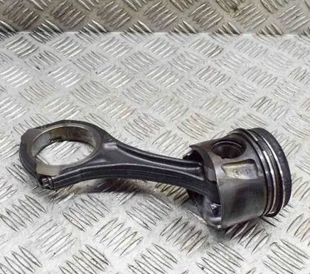 Mercedes-Benz E W211 Piston A6420302617 A6420305220