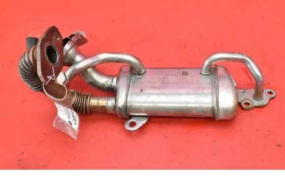 Renault Clio I EGR valve cooler 147357324R