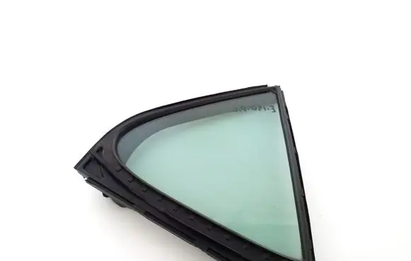Rear vent window glass