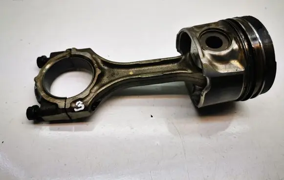Lexus IS 220D-250-350 Piston 7152365