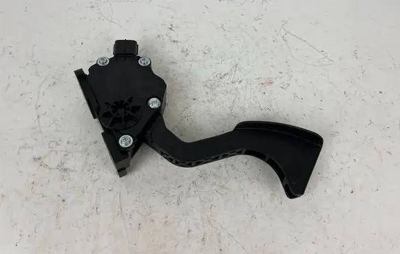 Toyota Mirai Accelerator throttle pedal 7811042041