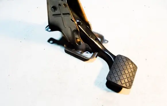 Volkswagen PASSAT B7 Brake pedal 1K1723057AL