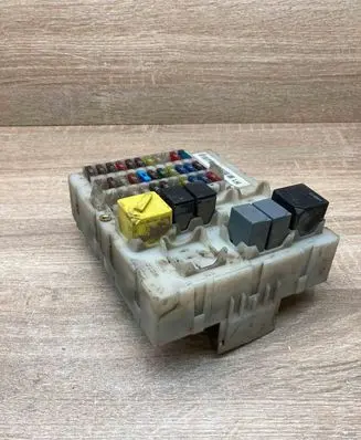Ford Focus Fuse module 2M5T14A073BC 518273206