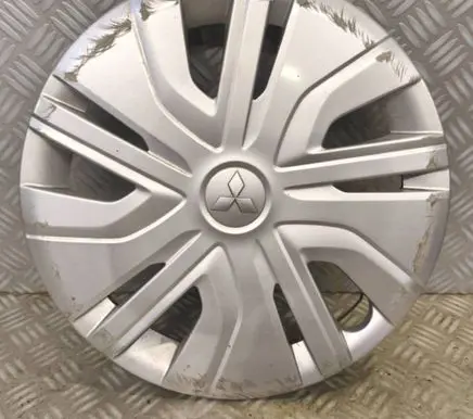 Mitsubishi Space Star R14 wheel hub/cap/trim 