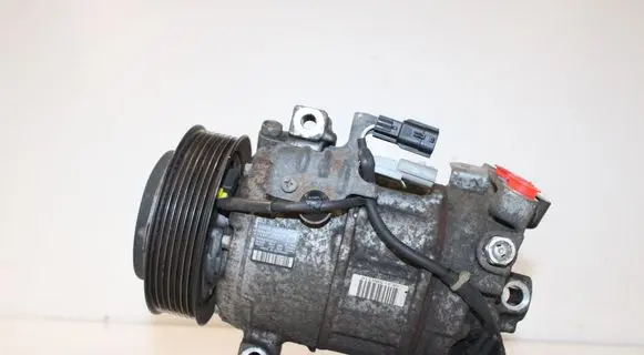 Nissan Qashqai Air conditioning (A/C) compressor (pump) 926004EB0A