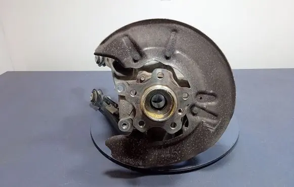 BMW X5 E53 Front wheel hub spindle knuckle 6876653
