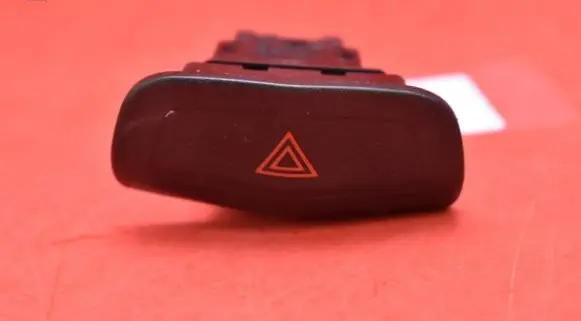 Nissan Primera Hazard light switch 06016