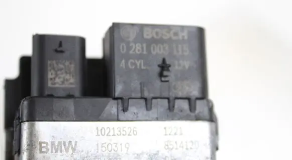BMW 5 F10 F11 Glow plug pre-heat relay 8514120