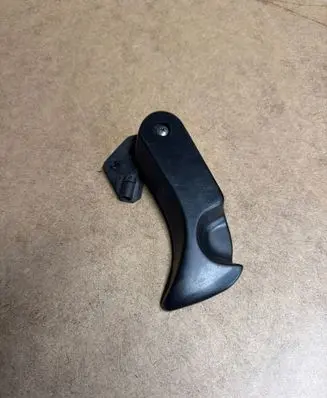 BMW 5 E39 Engine bonnet (hood) release handle 8226620