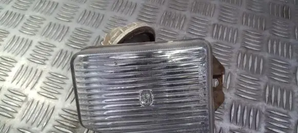 Volkswagen PASSAT B2 Headlight/headlamp 301125515