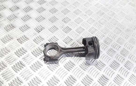 Opel Zafira B Piston with connecting rod 282