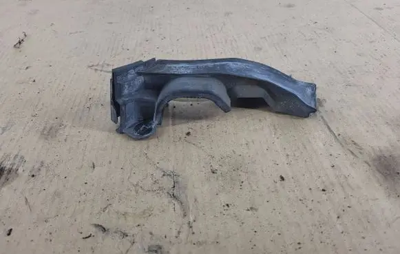 BMW 6 F12 F13 Engine compartment rubber 107020GE