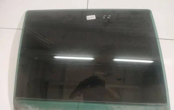 Peugeot 807 Rear door window glass AS2