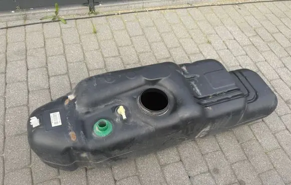 Volkswagen Amarok Fuel tank 2H0201085F