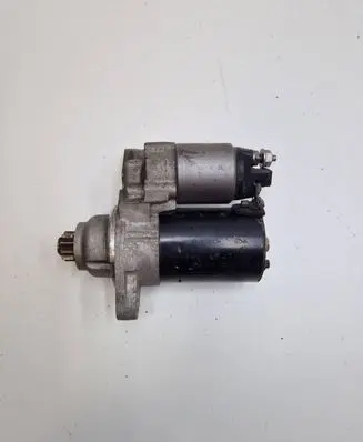Volkswagen Polo Starter motor 0001120400