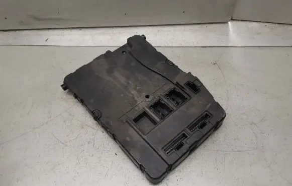 Renault Megane II Comfort/convenience module 8200309689 S118400120D