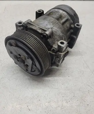 Renault Scenic I Air conditioning (A/C) compressor (pump) 7700866828B