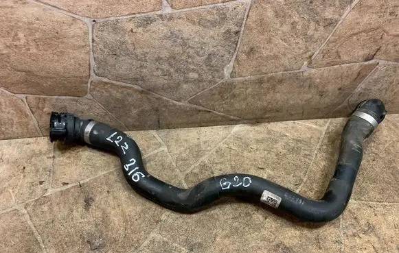 BMW 3 G20 G21 Engine coolant pipe/hose 8654852