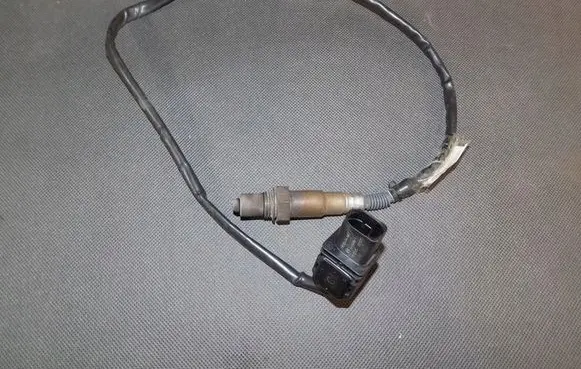 Volkswagen Phaeton Lambda probe sensor 06H906262