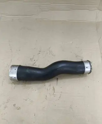 BMW 5 F10 F11 Intercooler hose/pipe 7810614 11884414