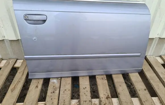 Audi A4 S4 B7 8E 8H Front door 8E0853284B