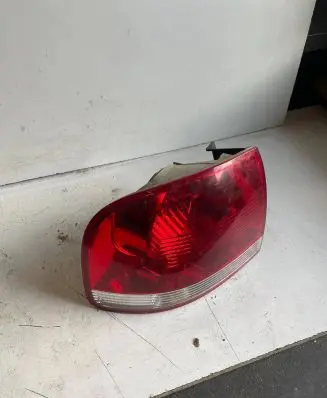 Volkswagen Touareg I Rear/tail lights 7l6945095k