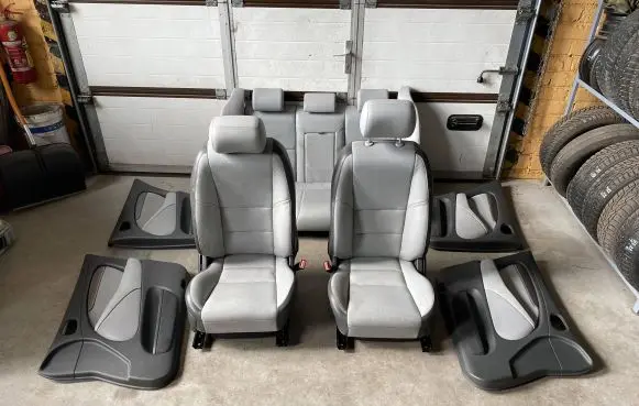 Seat set