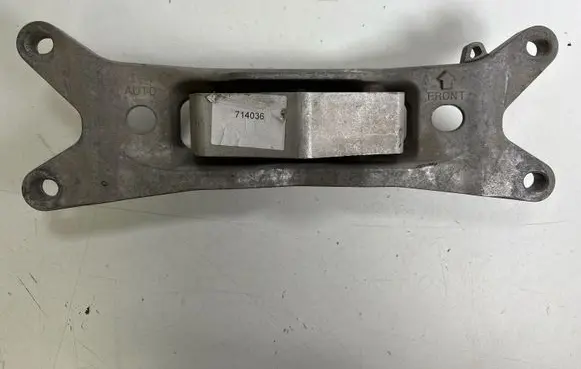 Ford Mustang VI Gearbox mounting bracket FR3C6068AB