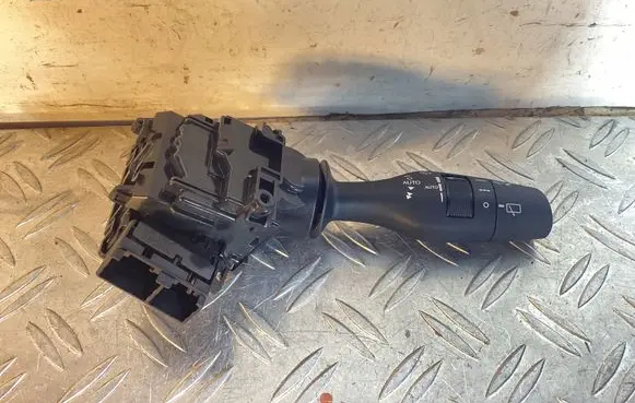 Lexus RX 450H Wiper control stalk 17F364