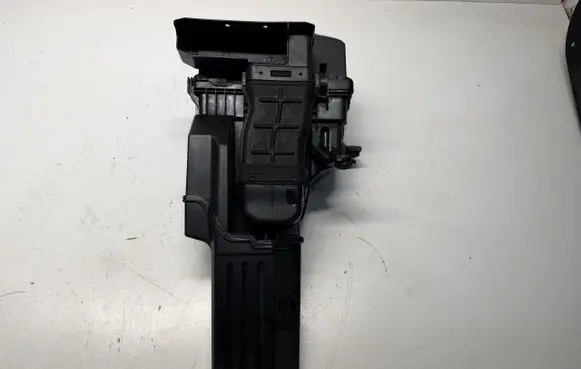 KIA Rio Air filter box 28191H8050
