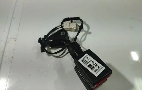Citroen C5 Middle seatbelt buckle (rear) 96561757XT