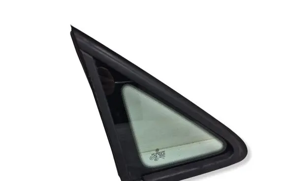 Volkswagen Caddy Front triangle window/glass 2K5845412